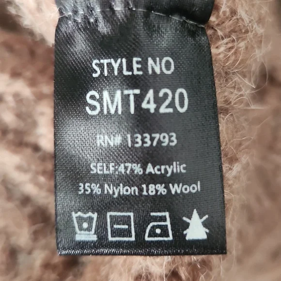 NWOT POL Sweater - Picture 8 of 9